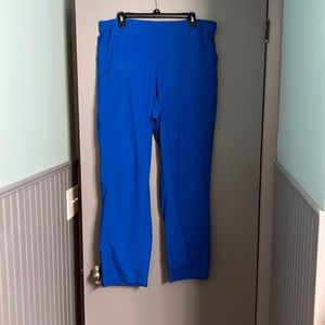 W123 by wonder wink Galaxy blue scrub pants size 2X.